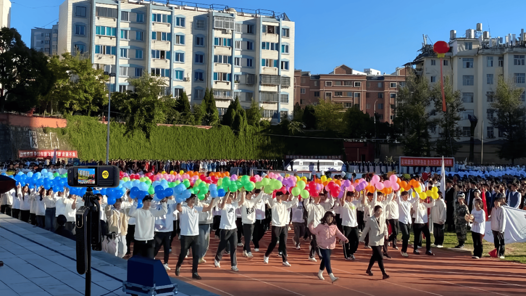 校园直播 | 为什么大眼猴直播相机是首选？